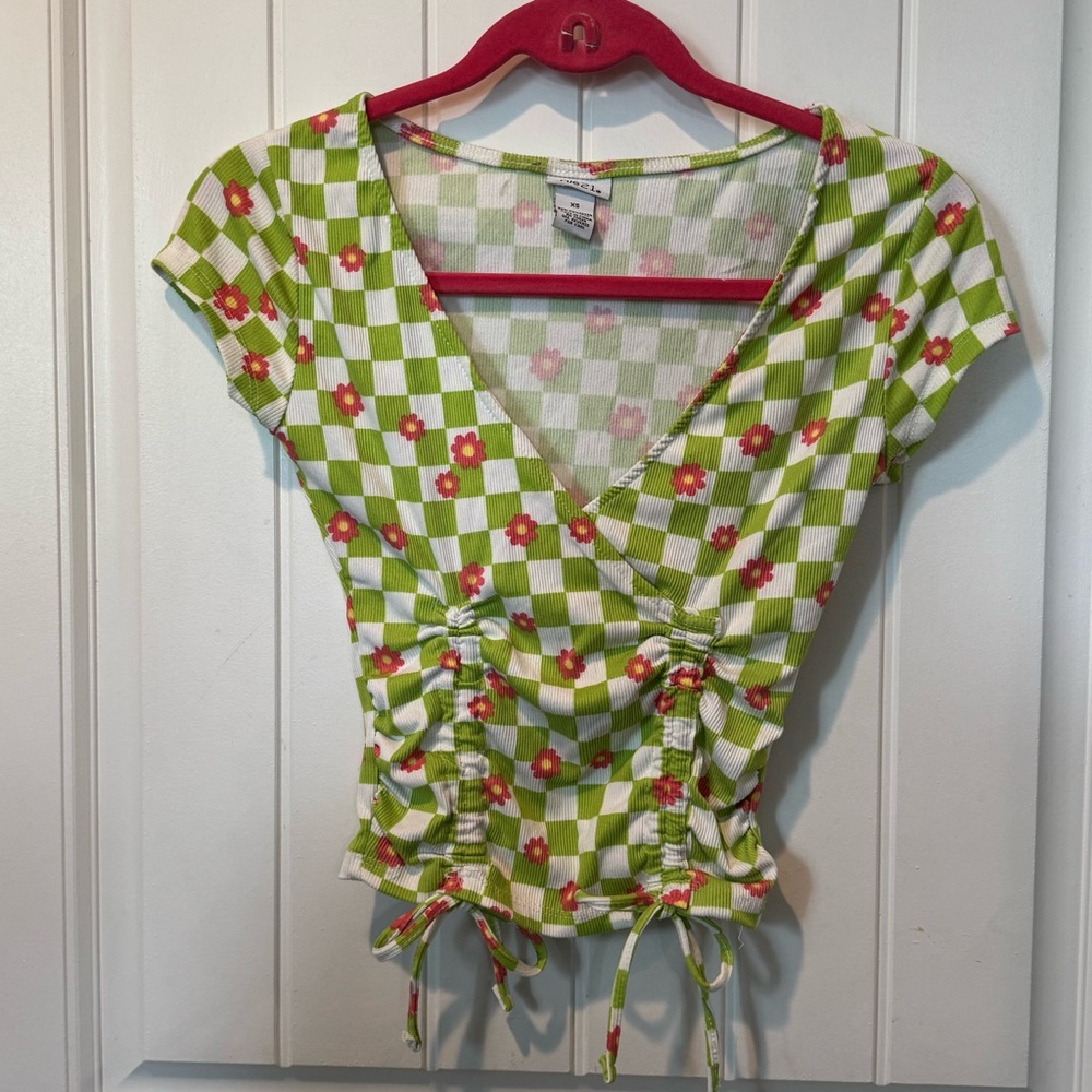 Rue21 Green and White Wrap Blouse - Picture 2 of 5